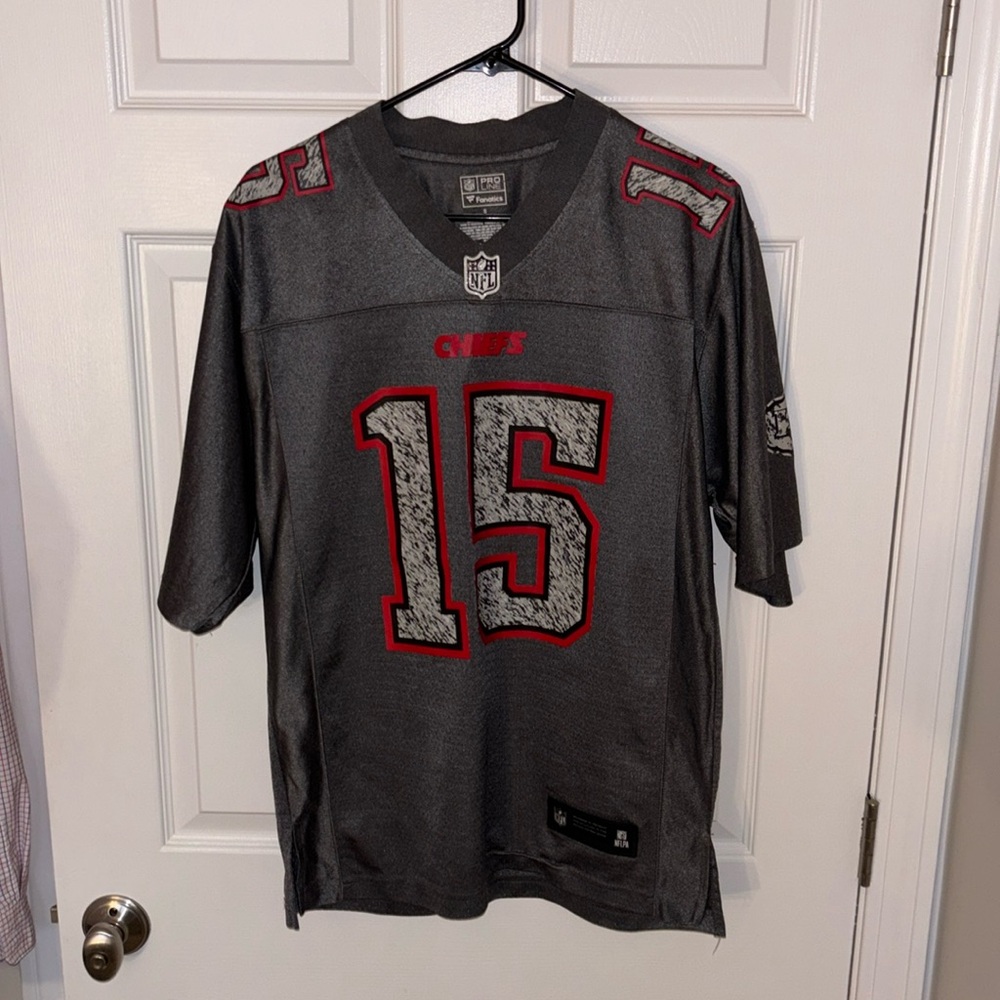 Patrick Mahomes Chiefs Jersey Sz Small
